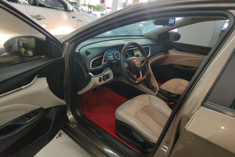 Used Buick GT 2016 15N Automatic Luxury Edition Driver Seat