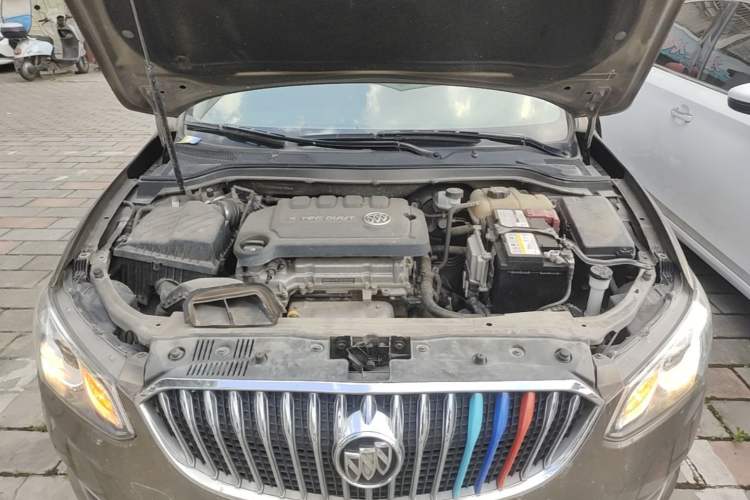 Used Buick GT 2016 15N Manual Entry-Level Trim Engine Bay