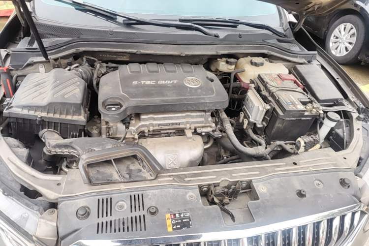 Used Buick GT 2016 15N Automatic Entry-Level Trim Engine Bay