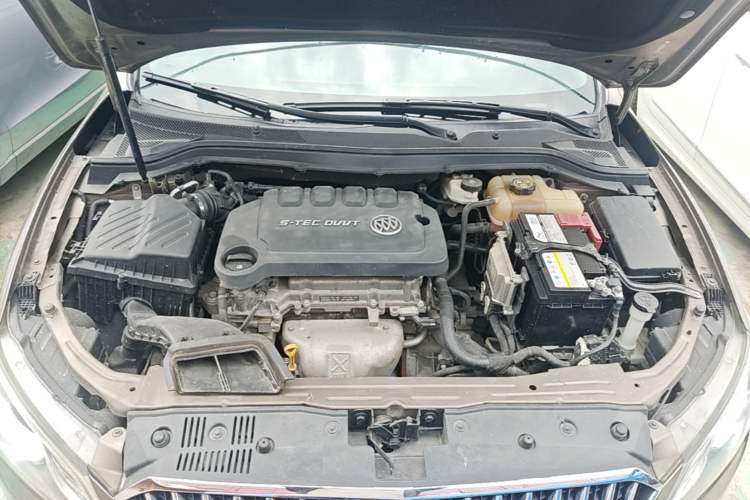 Used Buick GT 2016 15N Automatic Elite Edition Engine Bay
