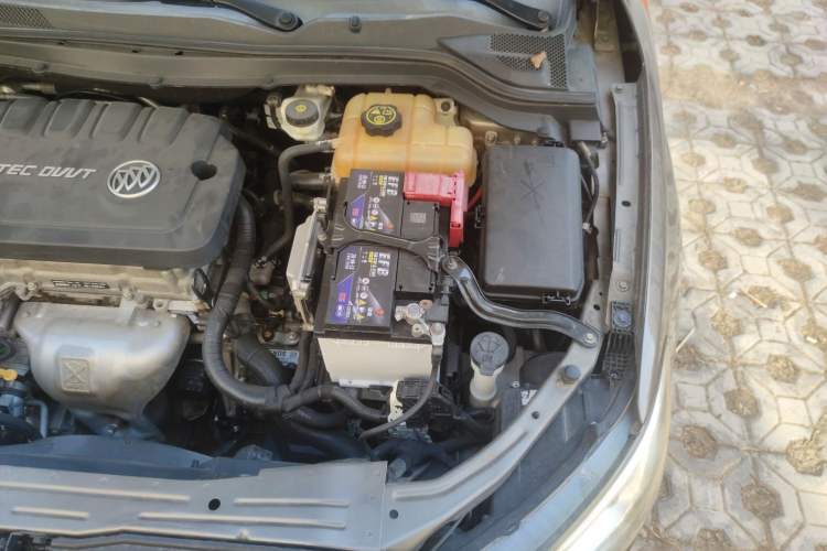 Used Buick GT 2016 15N Automatic Entry-Level Trim Engine Bay Left