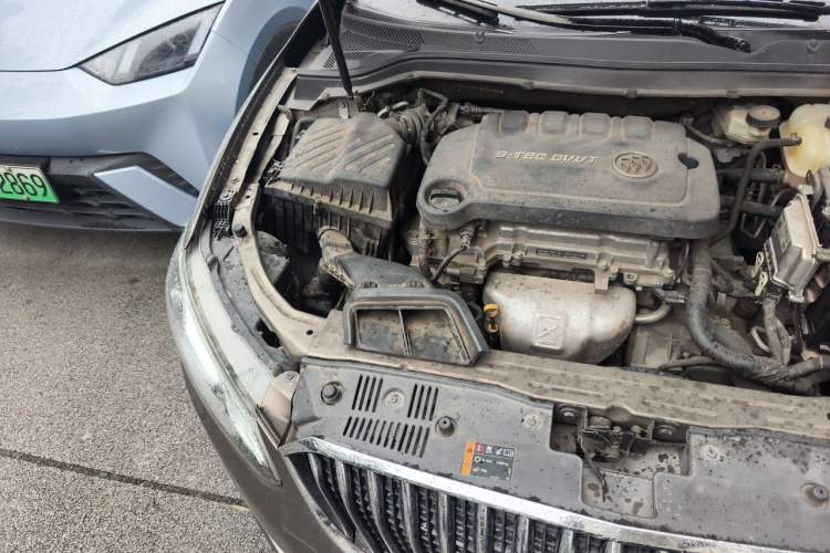 Used Buick GT 2016 15N Automatic Elite Edition Engine Bay Right