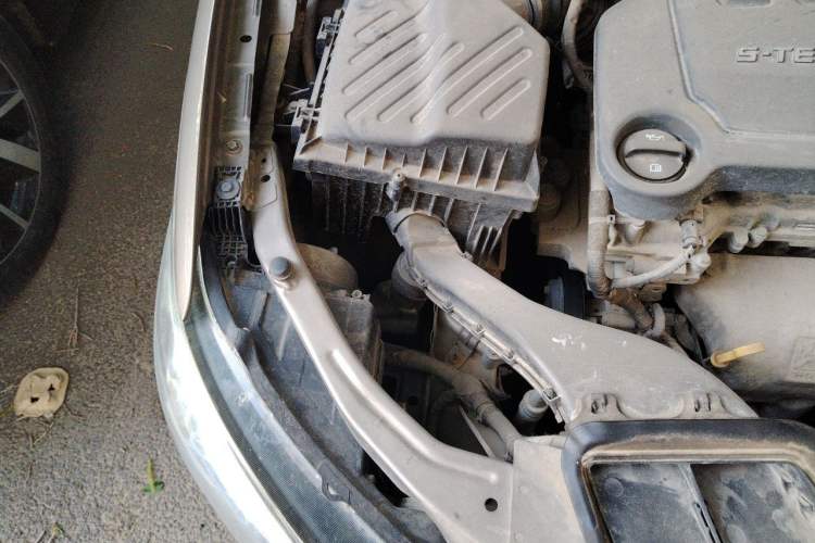 Used Buick GT 2016 15N Automatic Entry-Level Trim Engine Bay Right