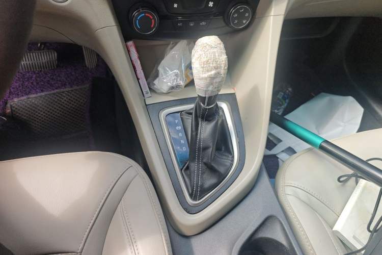 Used Buick GT 2016 15N Automatic Elite Edition Gear Lever