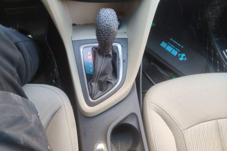 Used Buick GT 2016 15N Automatic Entry-Level Trim Gear Lever
