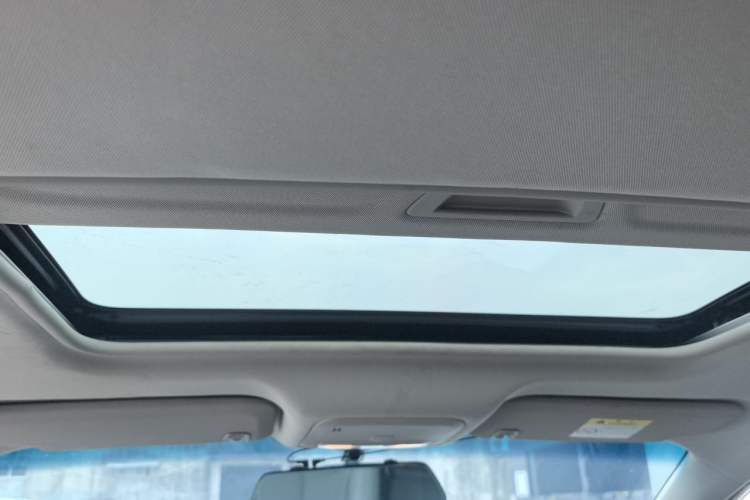 Used Buick GT 2016 15N Automatic Elite Edition Headliner