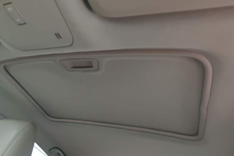 Used Buick GT 2016 15N Automatic Elite Edition Headliner