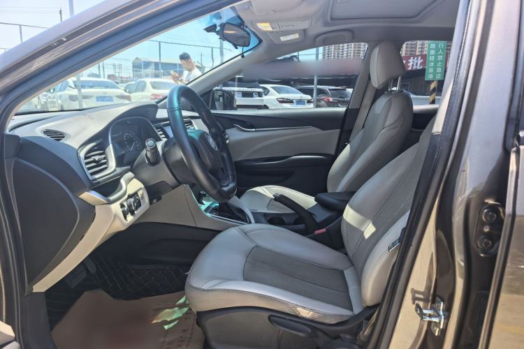 Used Buick GT 2016 15N Automatic Elite Edition Interior 2