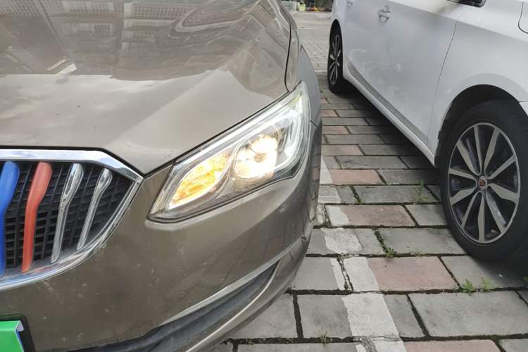 Used Buick GT 2016 15N Manual Entry-Level Trim Left Front Headlight