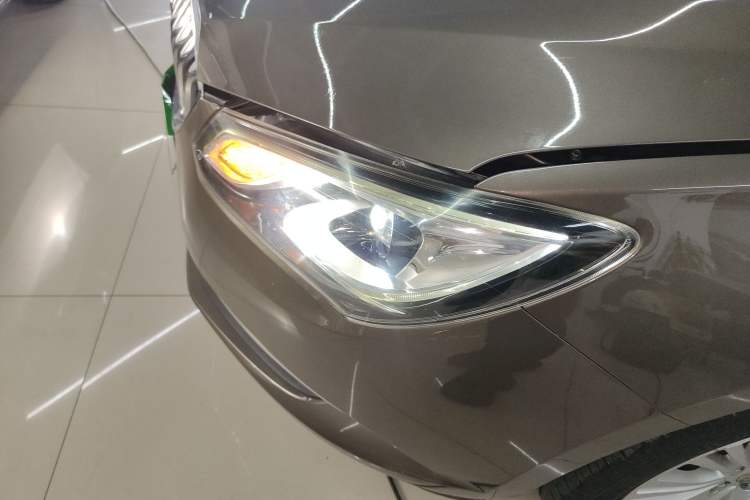 Used Buick GT 2016 15N Automatic Luxury Edition Left Front Headlight