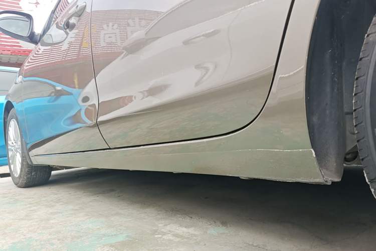 Used Buick GT 2016 15N Automatic Elite Edition Left Side Sill