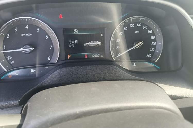 Used Buick GT 2016 15N Automatic Elite Edition Odometer Close Up