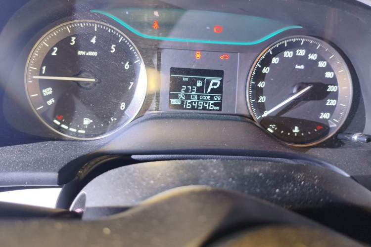 Used Buick GT 2016 15N Automatic Entry-Level Trim Odometer Close Up