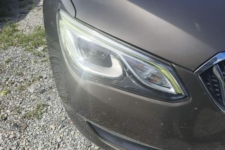 Used Buick GT 2016 15N Automatic Elite Edition Right Front Headlight