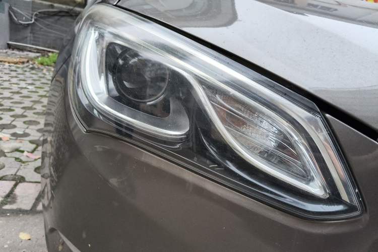 Used Buick GT 2016 15N Automatic Entry-Level Trim Right Front Headlight
