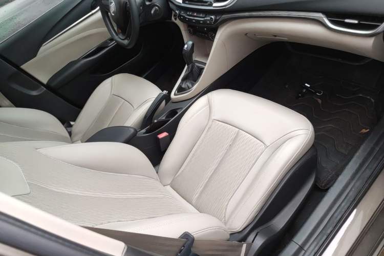Used Buick GT 2016 15N Automatic Elite Edition Right Front Seat