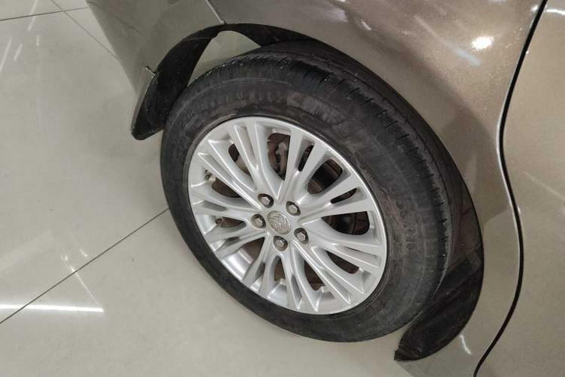 Used Buick GT 2016 15N Automatic Luxury Edition Right Rear Wheel Hub