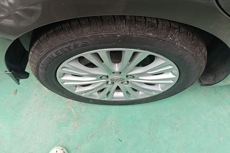 Used Buick GT 2016 15N Automatic Elite Edition Right Rear Wheel Hub