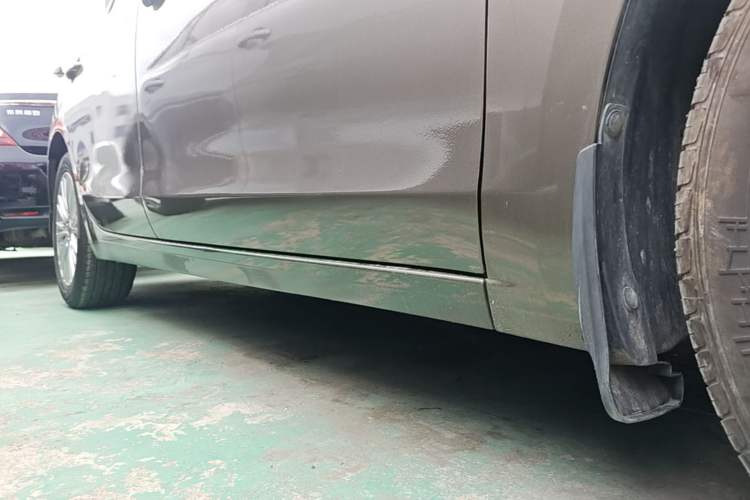 Used Buick GT 2016 15N Automatic Elite Edition Right Side Sill