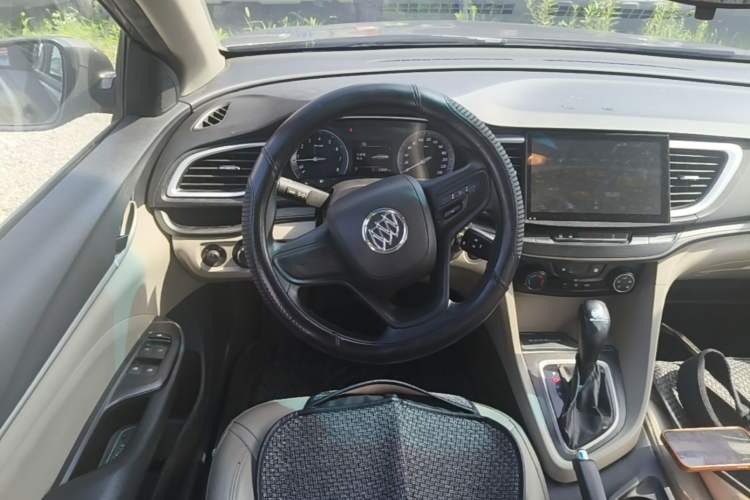 Used Buick GT 2016 15N Automatic Elite Edition Steering Wheel