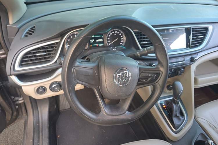 Used Buick GT 2016 15N Automatic Elite Edition Steering Wheel