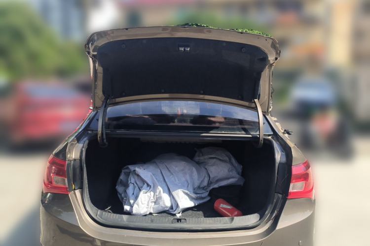 Used Buick GT 2016 15N Automatic Entry-Level Trim Trunk