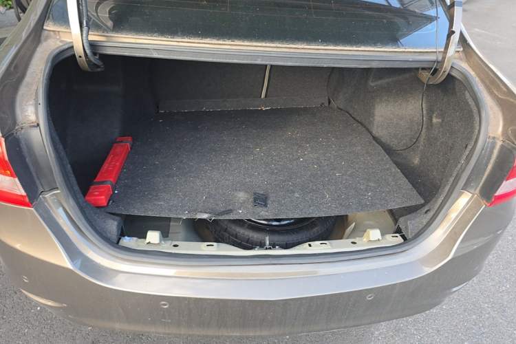Used Buick GT 2016 15N Automatic Elite Edition Trunk