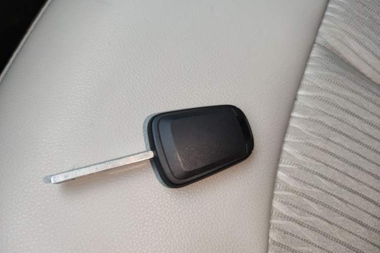 Used Buick GT 2016 15N Automatic Elite Edition Vehicle Key