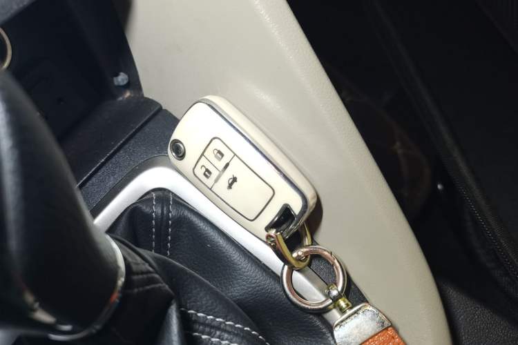 Used Buick GT 2016 15N Automatic Luxury Edition Vehicle Key