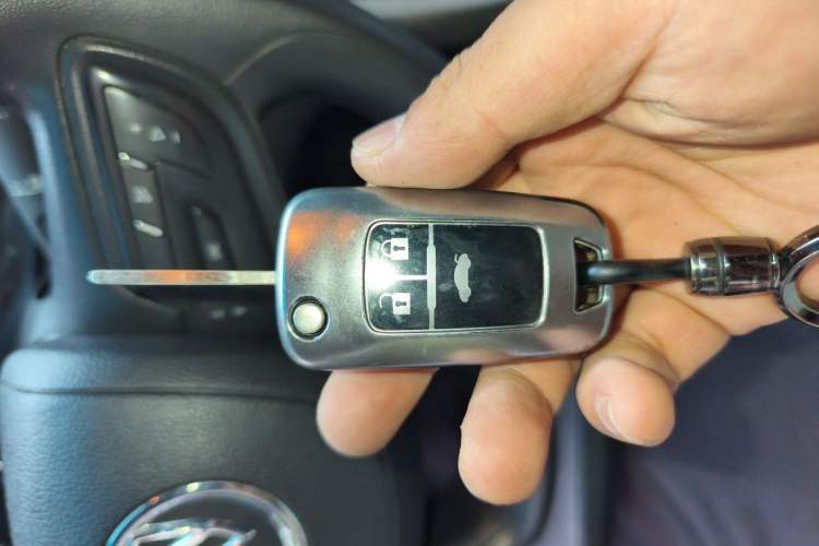 Used Buick GT 2016 15N Automatic Elite Edition Vehicle Key