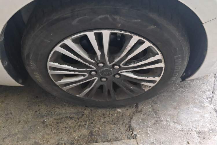 Used Buick GT 2016 15N Automatic Luxury Edition Right Front Wheel Hub