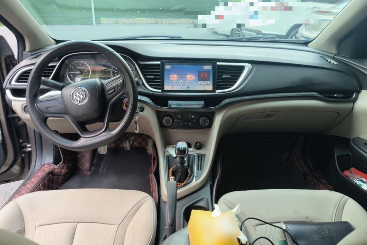 Used Buick GT 2016 15N Manual Entry-Level Trim Center Console