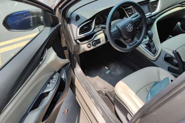 Used Buick GT 2016 18T Dual-Clutch Elite Model Driver Seat