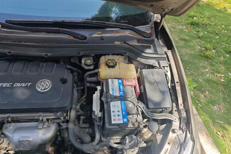 Used Buick GT 2016 15N Automatic Entry-Level Trim Engine Bay Left