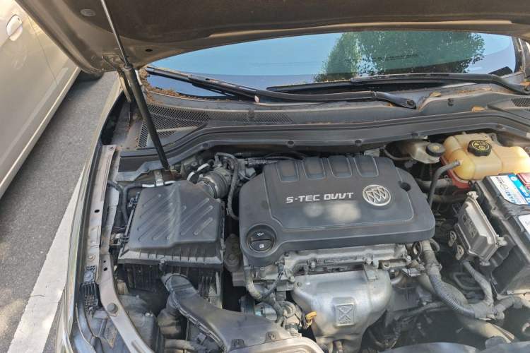 Used Buick GT 2016 15N Automatic Entry-Level Trim Engine Bay Right