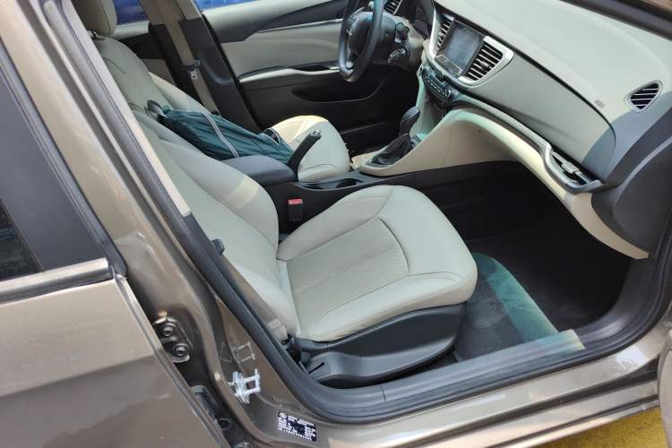 Used Buick GT 2016 18T Dual-Clutch Elite Model Right Front Seat