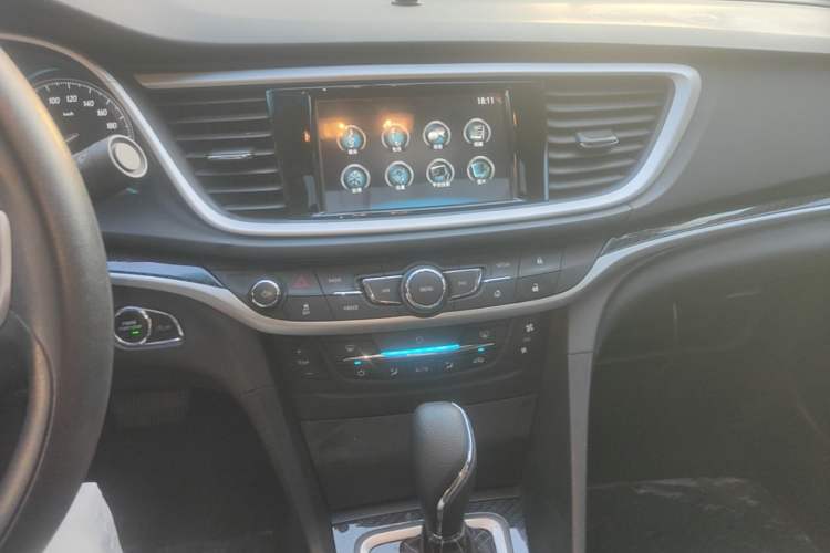 Used Buick GT 2016 15N Automatic Luxury Edition Audio And AC Panel