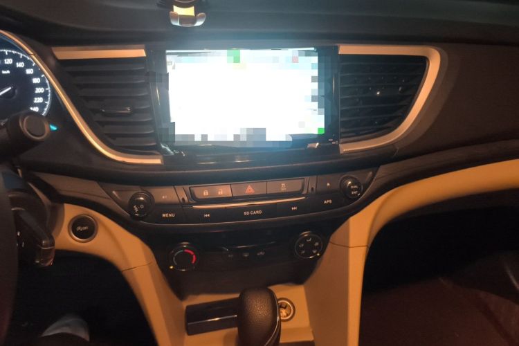 Used Buick GT 2016 15N Automatic Elite Edition Audio And AC Panel