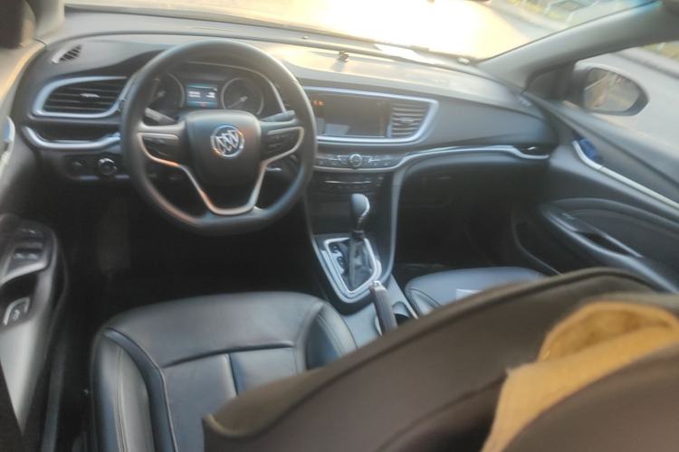 Used Buick GT 2016 15N Automatic Luxury Edition Center Console