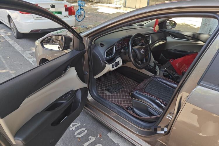 Used Buick GT 2016 15N Manual Elite Edition Driver Seat