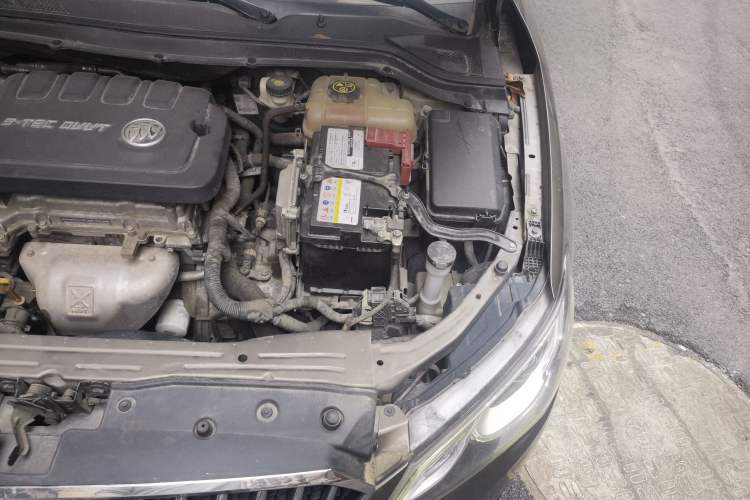 Used Buick GT 2016 15N Automatic Entry-Level Trim Engine Bay Left