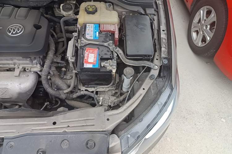 Used Buick GT 2016 15N Automatic Luxury Edition Engine Bay Left