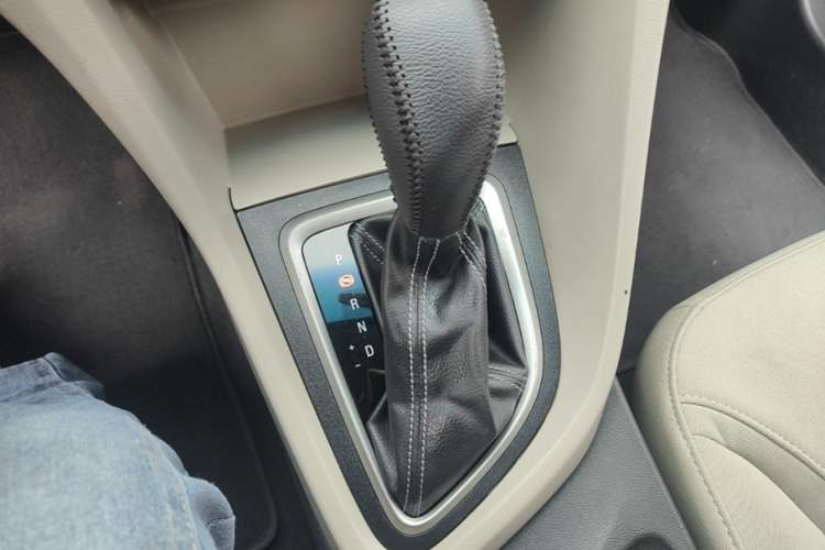 Used Buick GT 2016 15N Automatic Entry-Level Trim Gear Lever