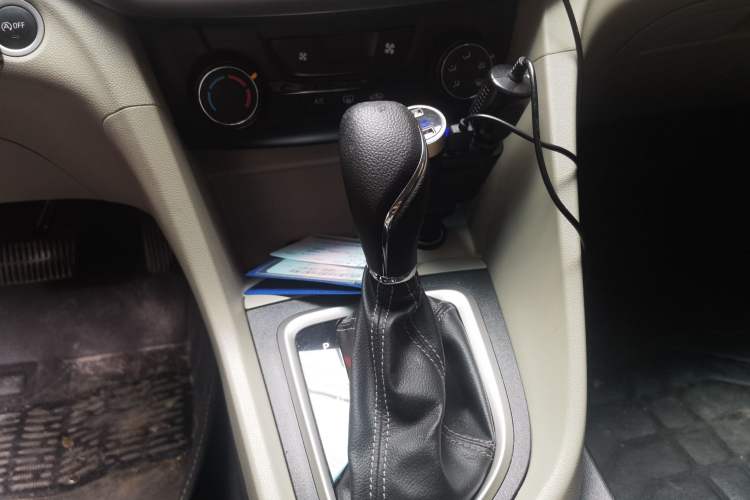 Used Buick GT 2016 15N Automatic Entry-Level Trim Gear Lever