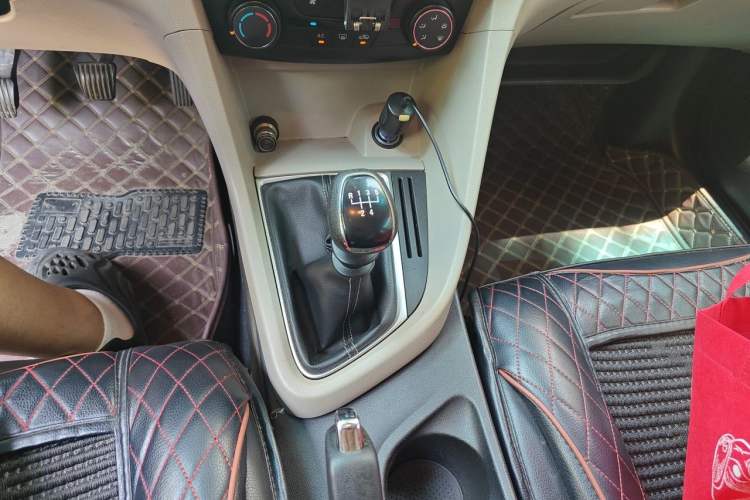 Used Buick GT 2016 15N Manual Elite Edition Gear Lever
