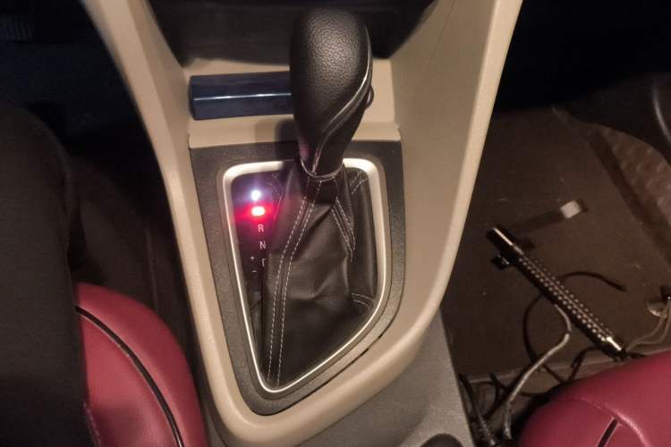 Used Buick GT 2016 15N Automatic Elite Edition Gear Lever