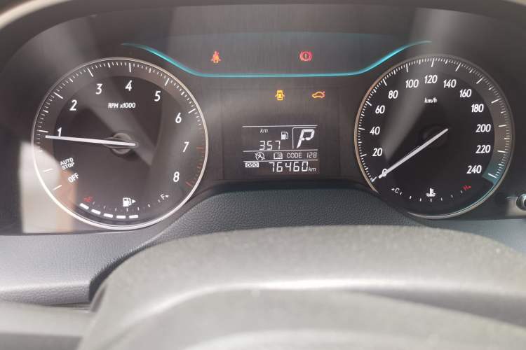 Used Buick GT 2016 15N Automatic Entry-Level Trim Odometer Close Up