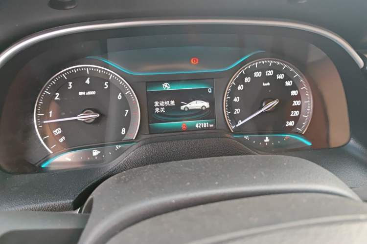 Used Buick GT 2016 15N Manual Elite Edition Odometer Close Up