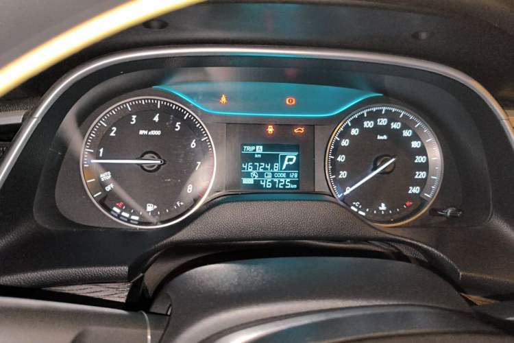 Used Buick GT 2016 15N Automatic Entry-Level Trim Odometer Close Up