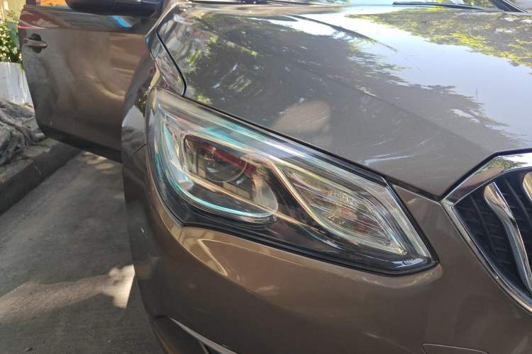 Used Buick GT 2016 15N Manual Elite Edition Right Front Headlight
